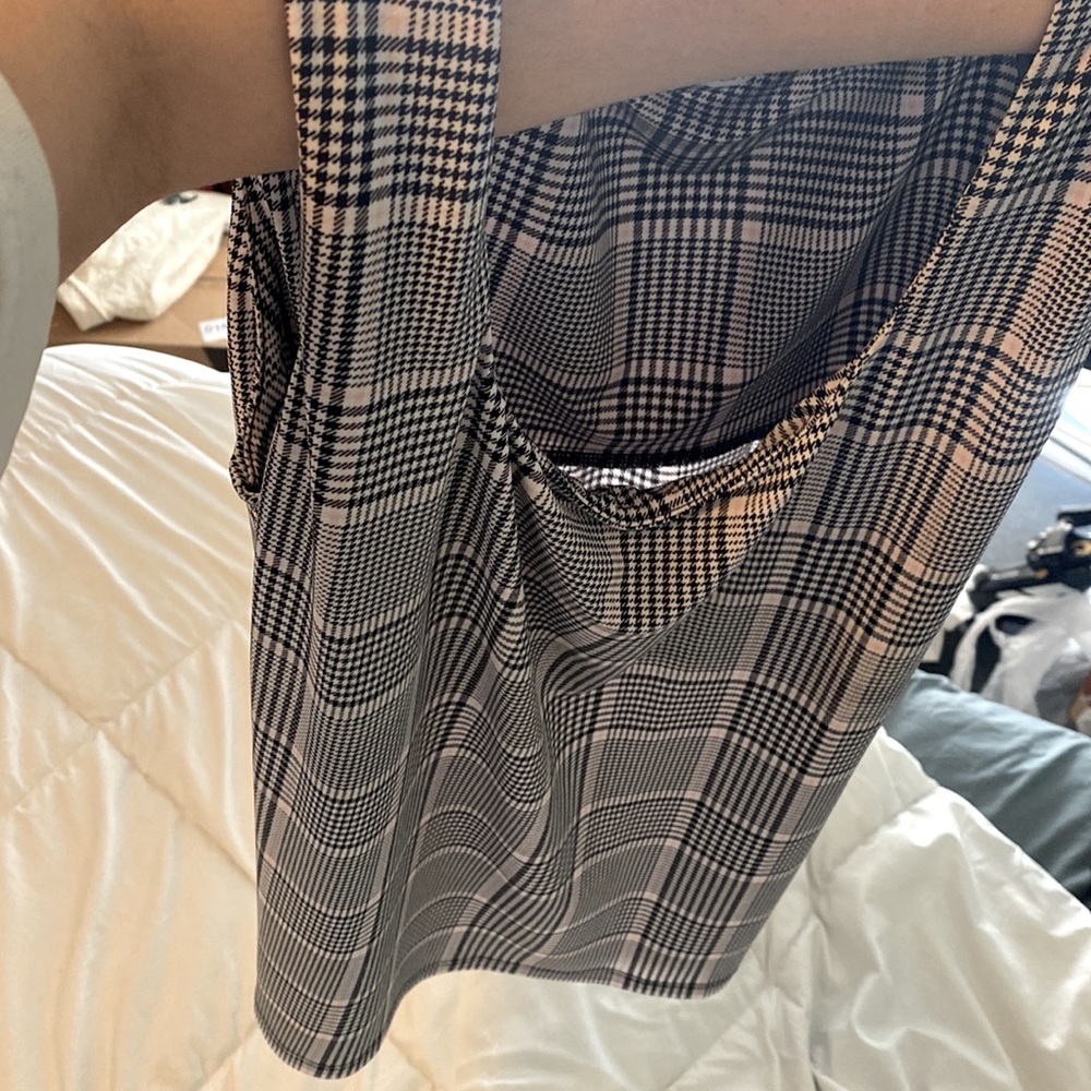 Calvin Klein Womens Size Medium Plaid Sleeveless Polyester Blend Tank Top Shirt - Picture 6 of 8